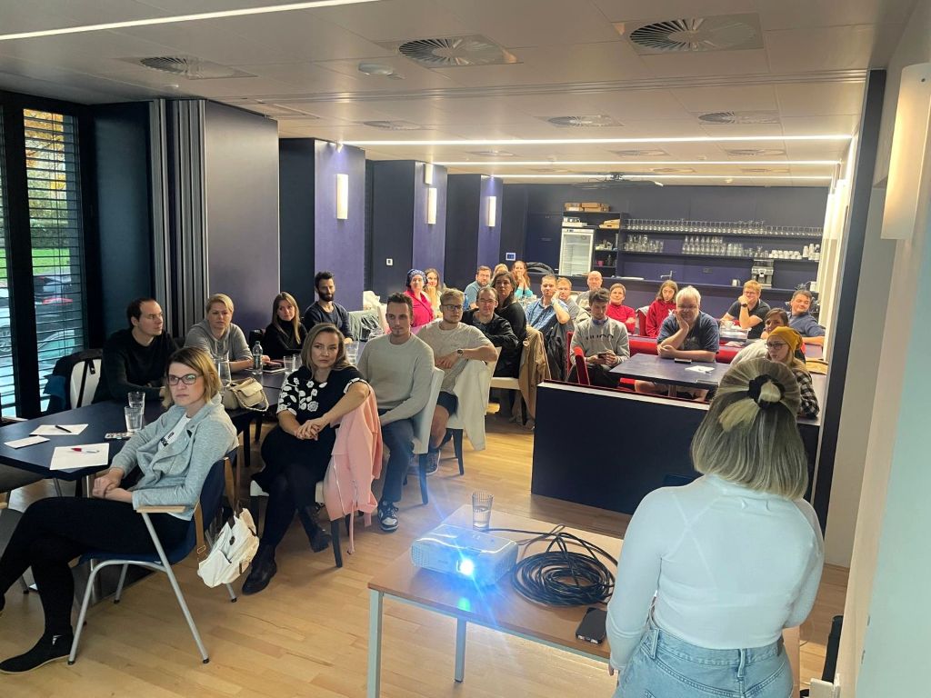 Účastníci na networkingové akci Klubu Podnikavců v Kuřimi